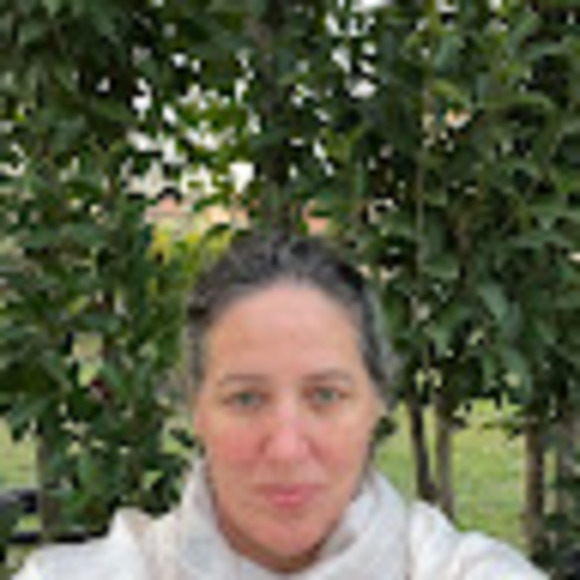 joellekarotkin